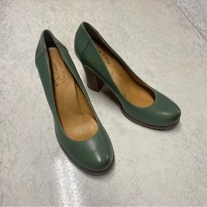 Korkease pumps in teal green, closed toe heels, Simone, size 10/42